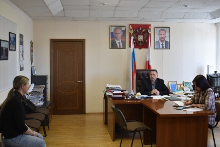 Сегодня глава Ртищевского района Александр Жуковский провел личный прием участников СВО и членов их семей. Сегодня глава Ртищевского района Александр Жуковский провел личный прием участников СВО и членов их семей.
